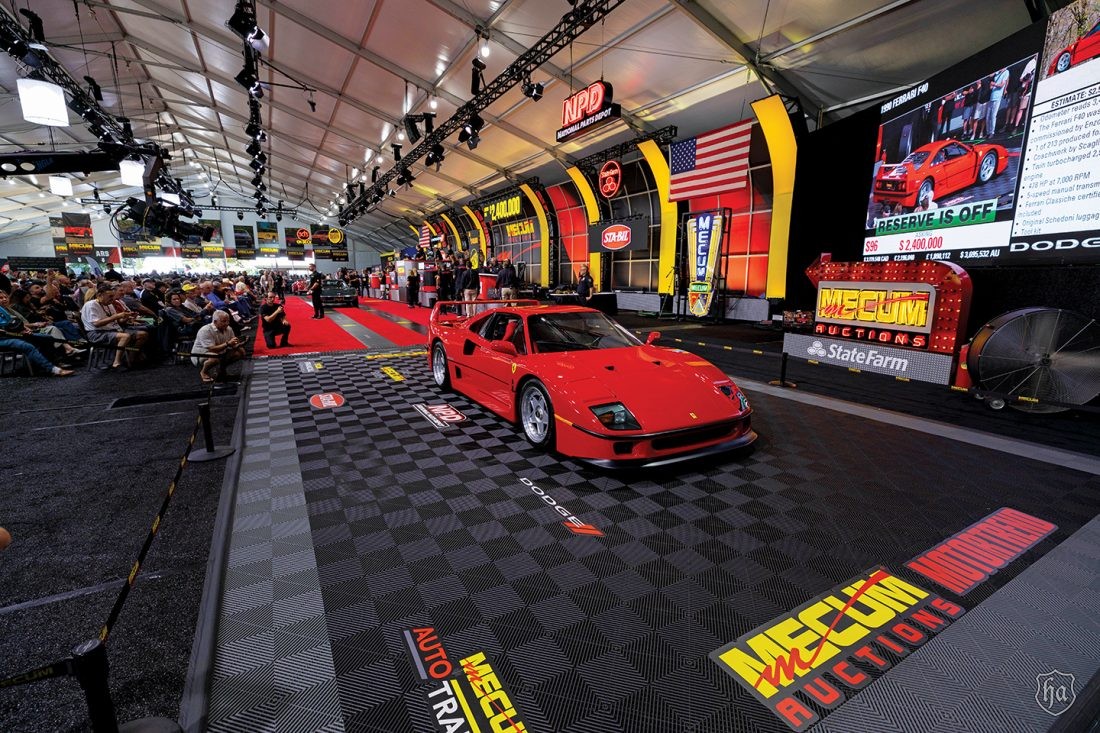 Mecum-Monterey-2023-1990-Ferrari-F40-$2,530,000