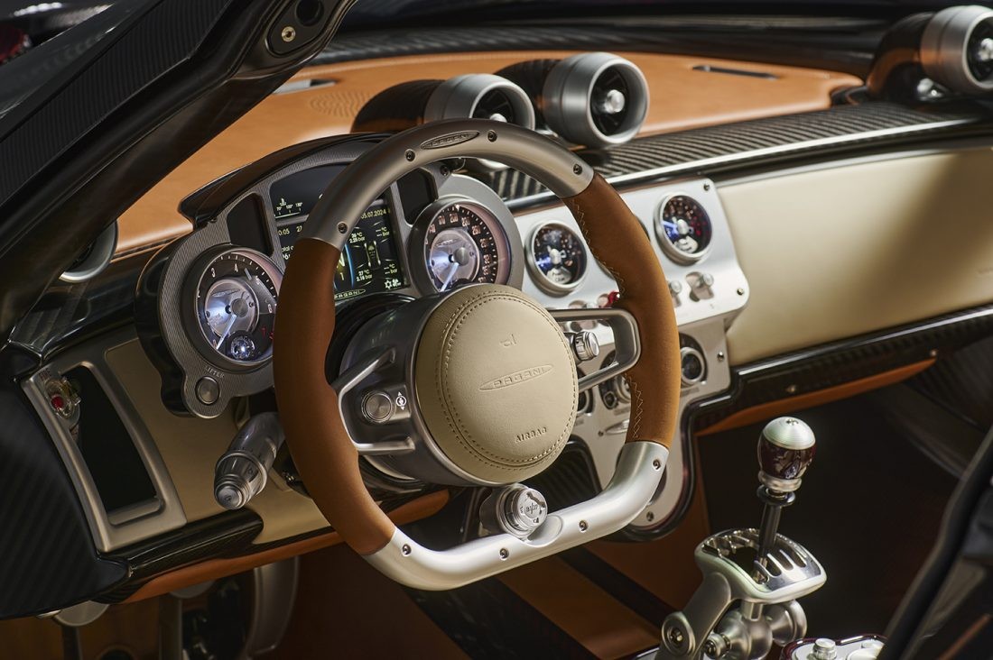 Pagani-Utopia-Roadster-Volante